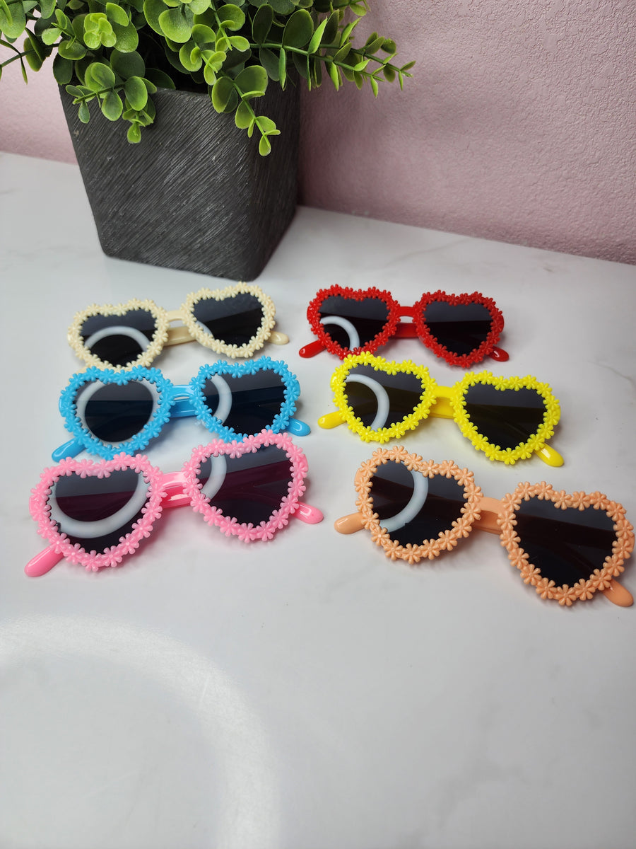 Kids (age 4-10) Sunglasses (Hearts)