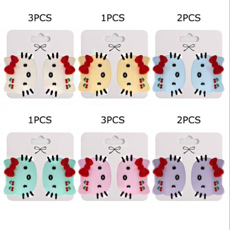 Hello Kitty Mini Clips, Two per card