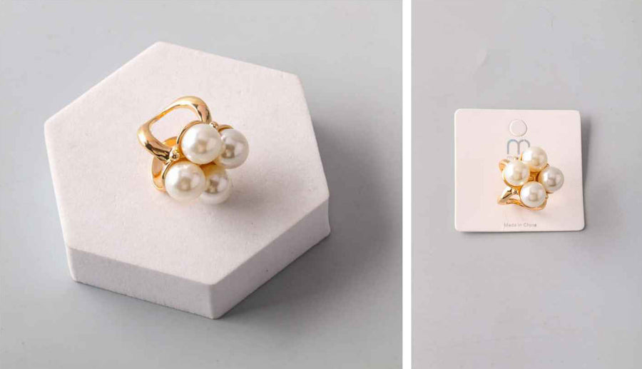Ring with 4 Pearls in Gold